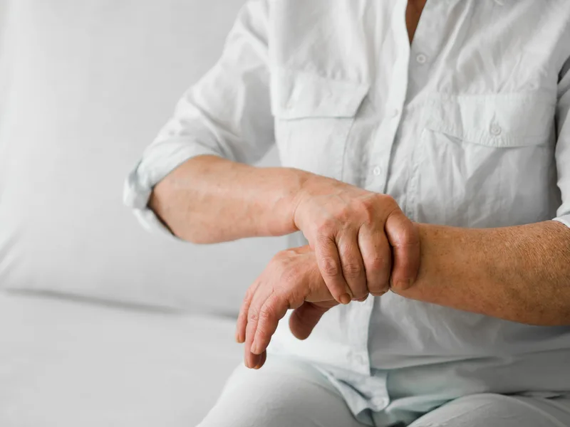 Chiropractic care for carpal tunnel syndrome at DeSalvo Chiropractic in Novato