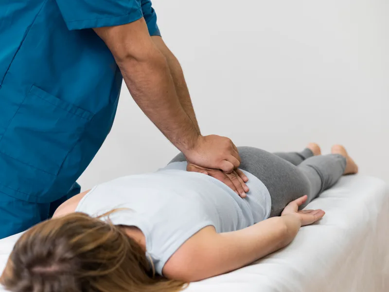 How DeSalvo Chiropractic treats hip pain in Novato