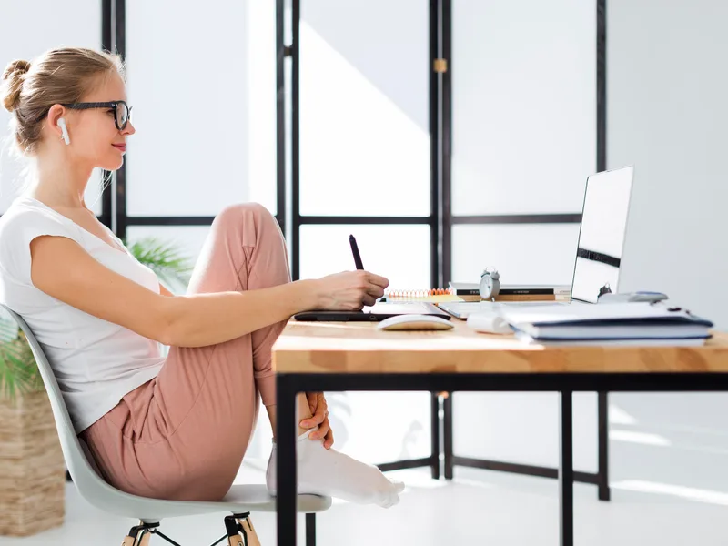DeSalvo Chiropractic treating poor posture in Novato
