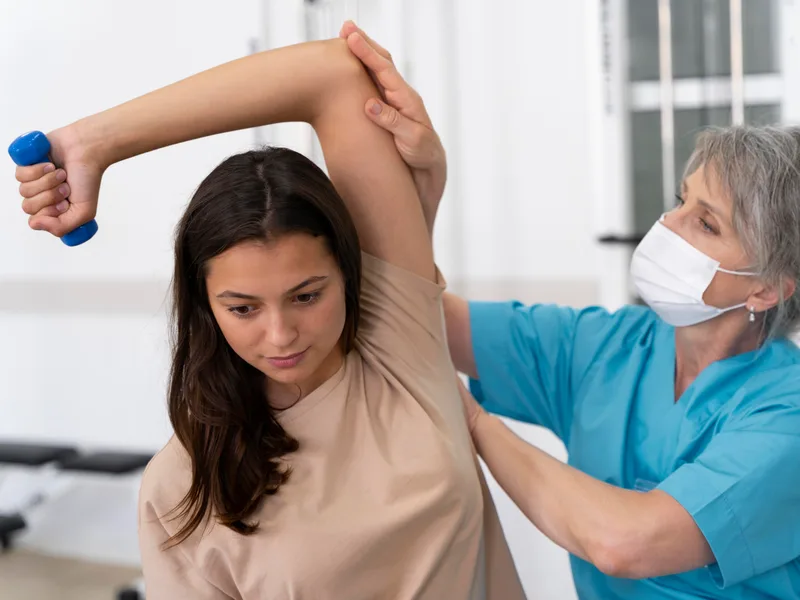 DeSalvo Chiropractic treating rotator cuff injury in Novato